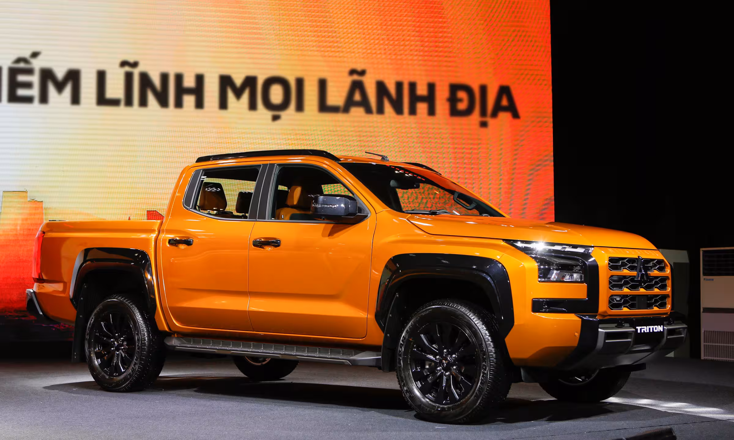 Mitsubishi Triton 4WD AT Athlete